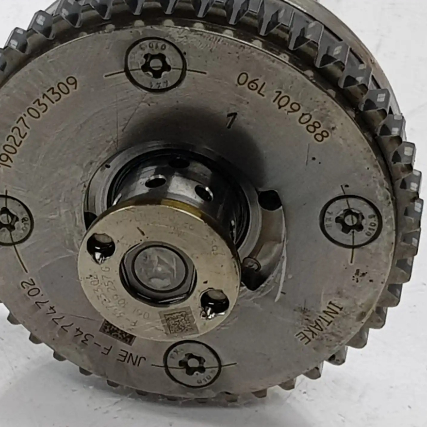 Engine Camshaft - Inlet - Audi 